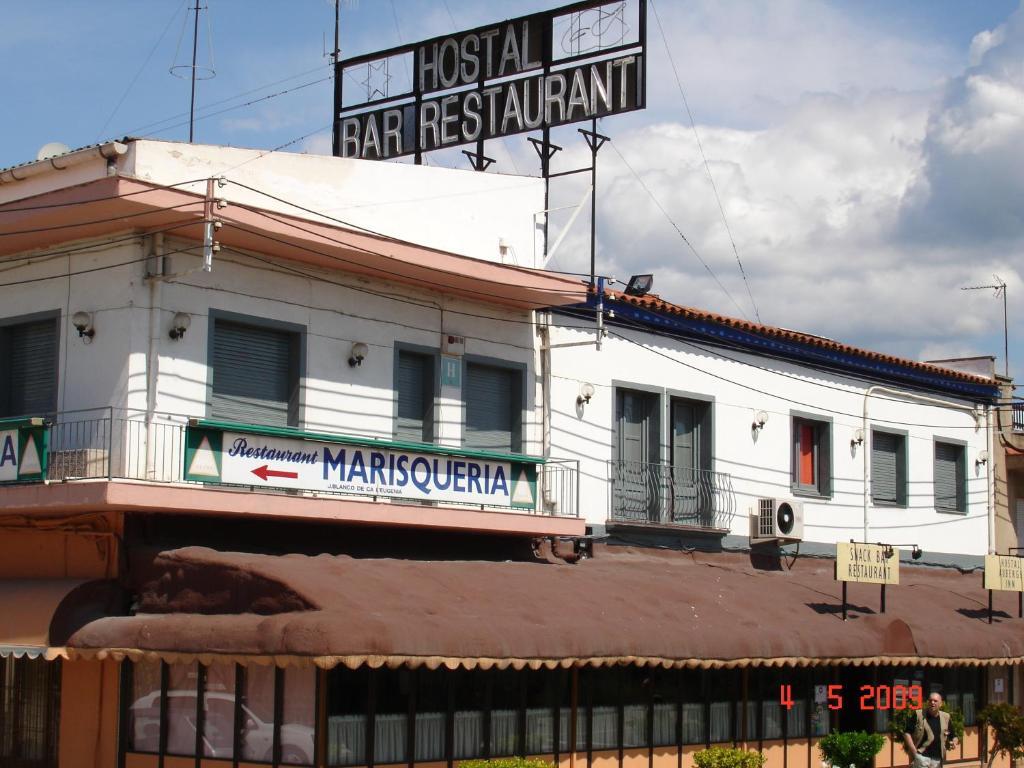 Sarriá de Ter Hostal Can Blanco מראה חיצוני תמונה