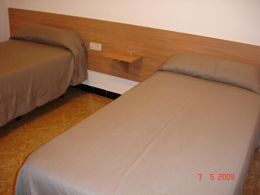 Sarriá de Ter Hostal Can Blanco מראה חיצוני תמונה