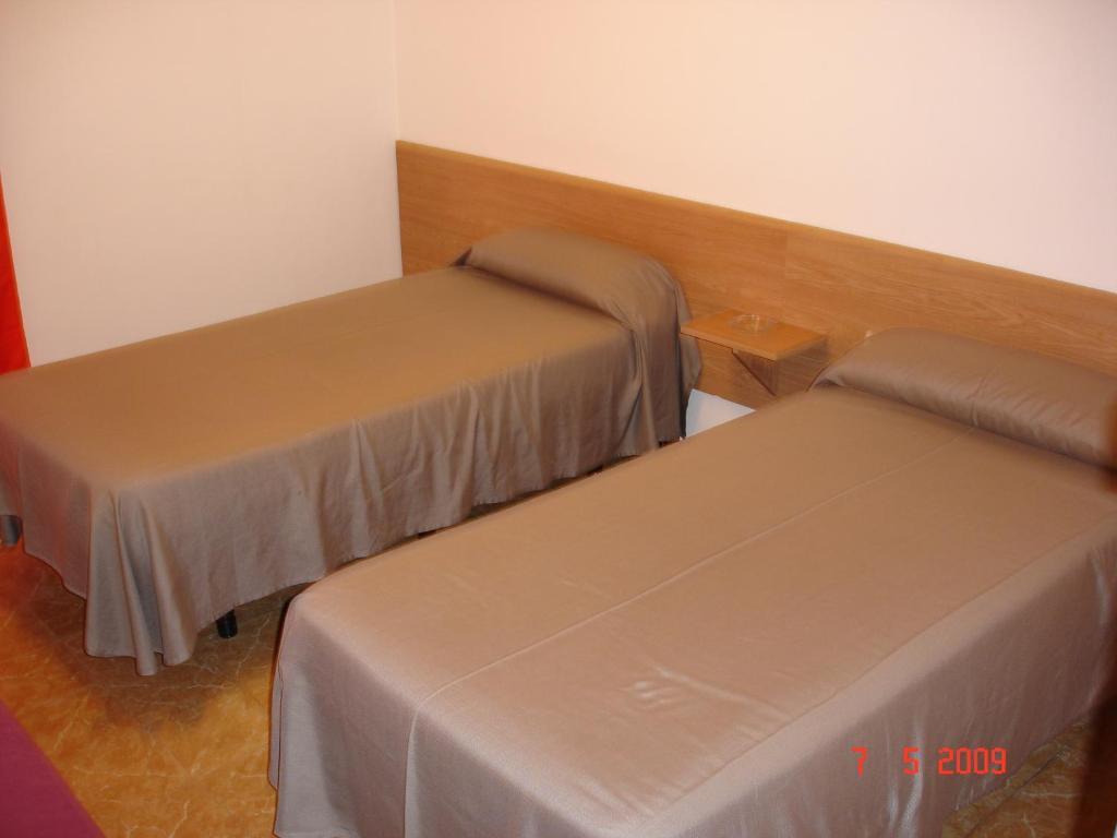 Sarriá de Ter Hostal Can Blanco מראה חיצוני תמונה