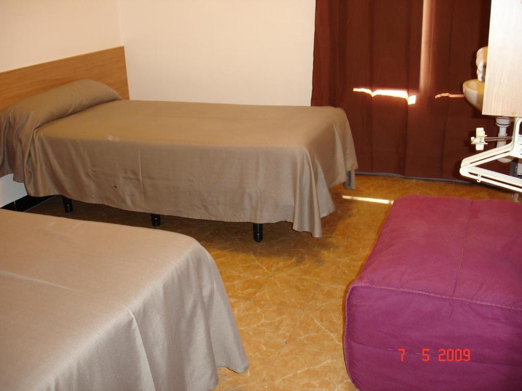 Sarriá de Ter Hostal Can Blanco מראה חיצוני תמונה